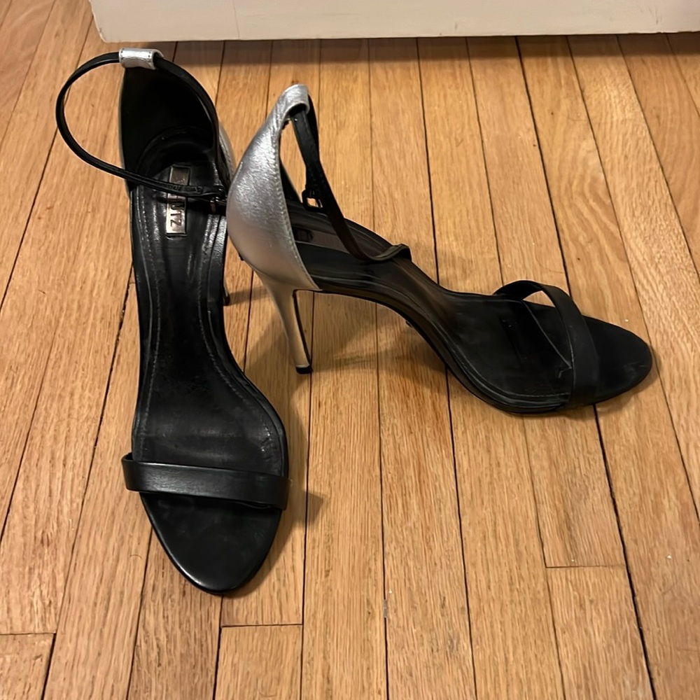 Schutz CADY-LEE Black & Silver Stiletto Heels GUC size 8.5